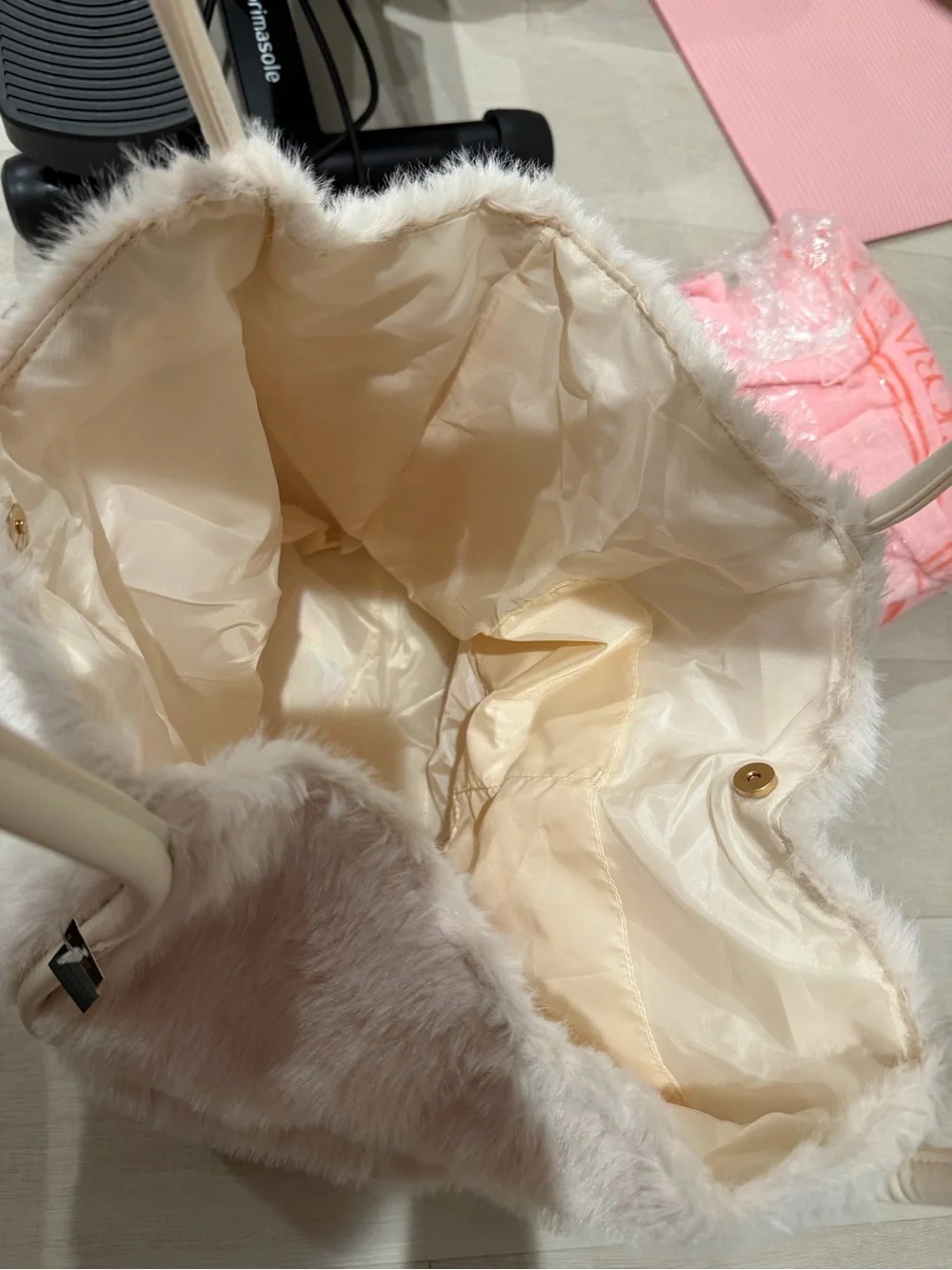 New Victoria’s Secret Faux Fur Tote Bag in Light Beige - Women's Handbag